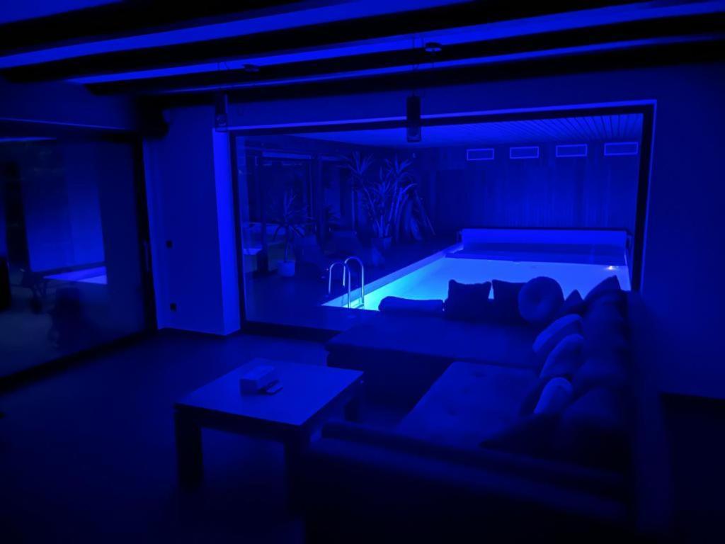 Park Villa Ferienwohnung Mit Pool Und 3 Schlafzimmer อูลเซิน ภายนอก รูปภาพ